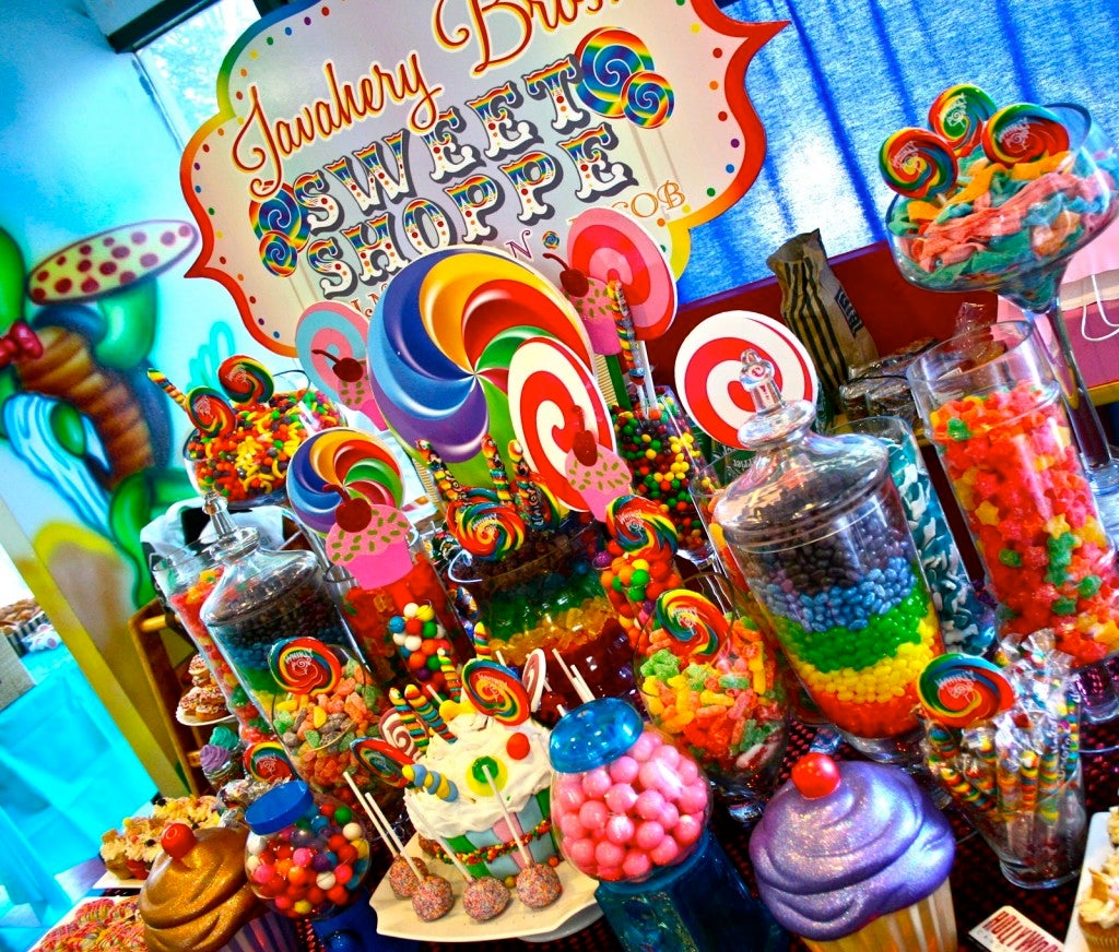 Sweets Tables | The Candy Cafe Chicago, image size:1024x872